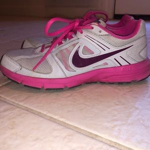Nike pink and grey tennis shoes